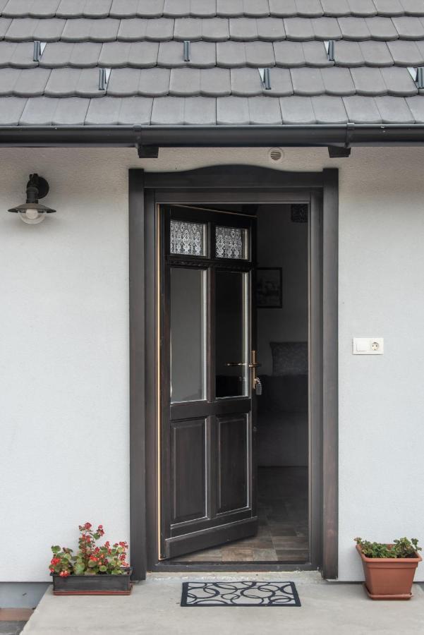 Hauptman Apartman Nagyatad Exterior photo