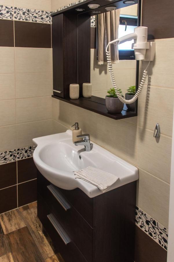 Hauptman Apartman Nagyatad Exterior photo