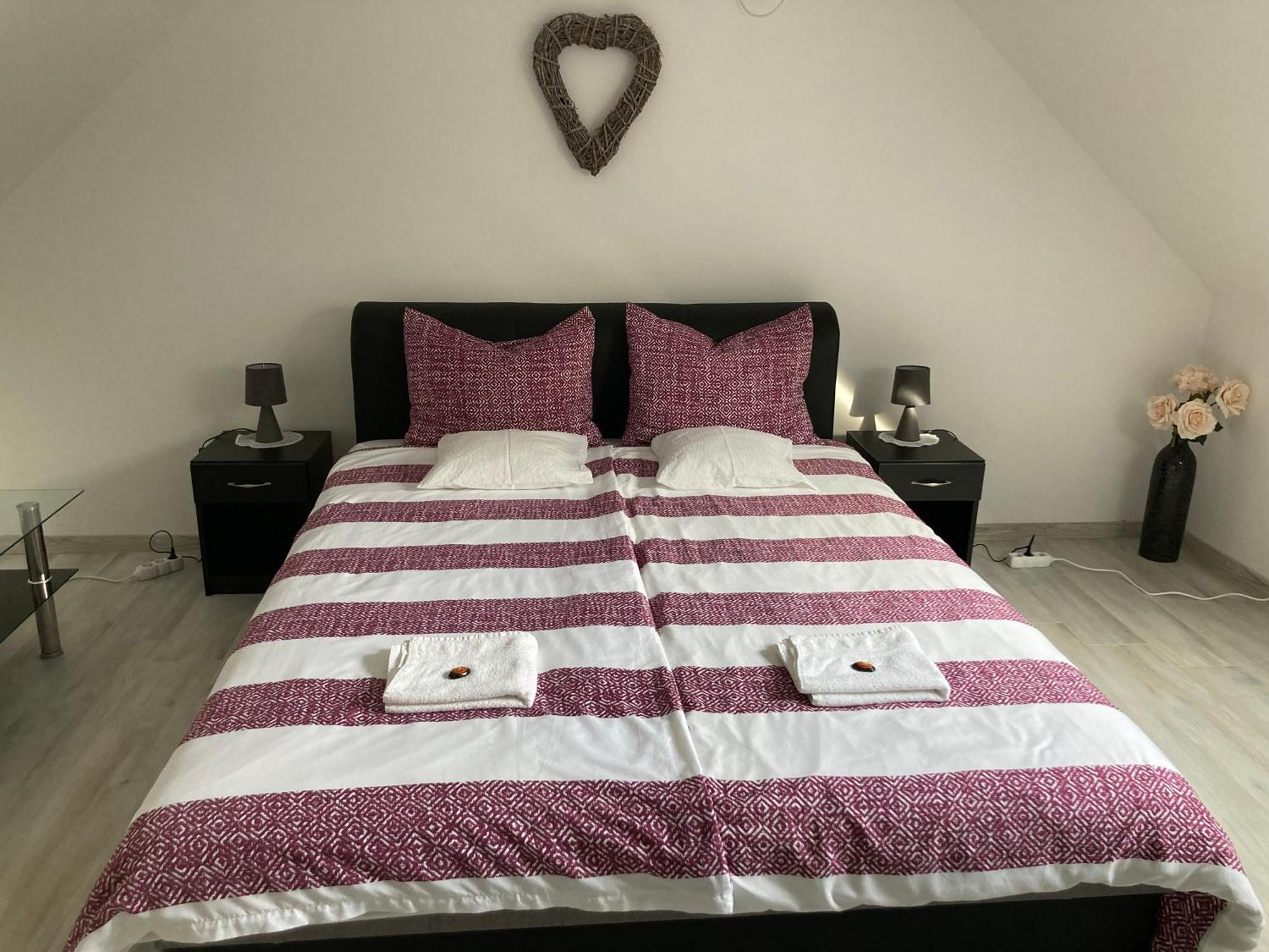 Hauptman Apartman Nagyatad Exterior photo